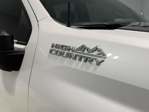Used 2025 Chevrolet Silverado 3500 High Country w/ High Country Premium Package image 31