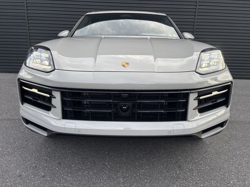 New 2026 Porsche Cayenne AWD/4WD image 9