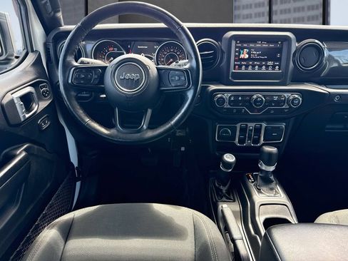 Used 2021 Jeep Wrangler Unlimited Sport AWD/4WD image 18