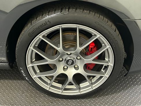 Used 2012 Volkswagen Golf 4-Door image 19