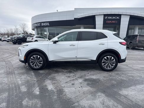 New 2026 Buick Envision Preferred image 7