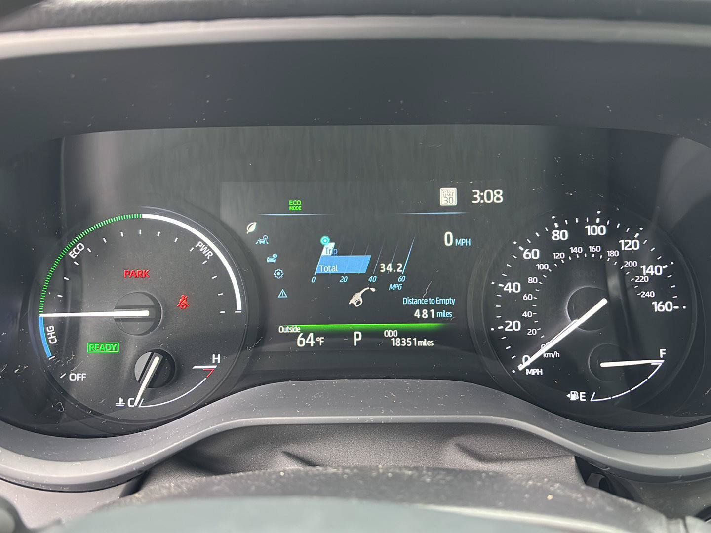 Used 2025 Toyota Sienna LE FWD image 3