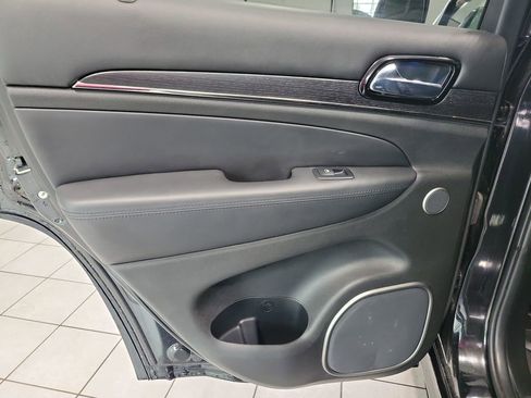 Used 2019 Jeep Grand Cherokee High Altitude AWD/4WD image 28