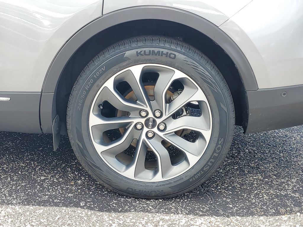 Used 2022 Lincoln Nautilus Reserve FWD image 33