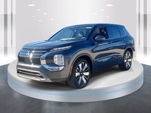 New 2026 Mitsubishi Outlander SE FWD image 3
