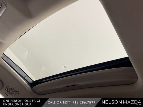 Used 2017 Honda Pilot Touring image 23