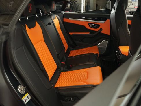 Used 2022 Lamborghini Urus AWD/4WD image 20