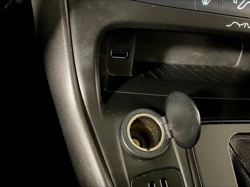 Used 2017 Ford Focus SEL image 30