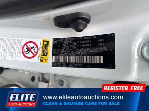 Used 2018 Toyota Highlander XLE AWD/4WD image 17