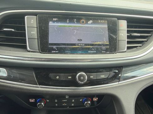 Used 2019 Buick Enclave Essence AWD/4WD image 15
