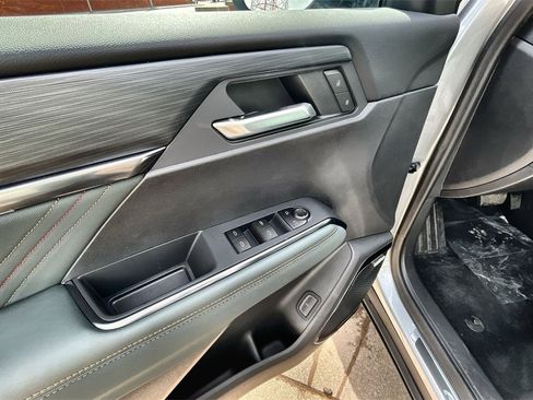 New 2025 GMC Acadia AT4 w/ Super Cruise Package image 16