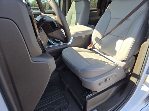 New 2026 GMC Sierra 2500 SLT w/ SLT Premium Package image 31