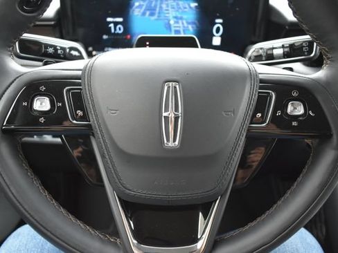 Used 2025 Lincoln Aviator Reserve w/ Equipment Group 201A AWD/4WD image 24