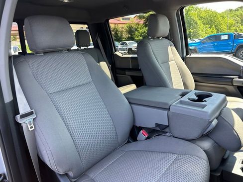 Used 2016 Ford F150 XLT w/ Equipment Group 302A Luxury AWD/4WD image 39
