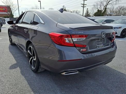 Used 2018 Honda Accord Sport image 4