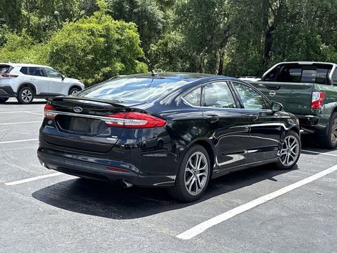 Used 2017 Ford Fusion SE w/ Equipment Group 201A FWD image 6