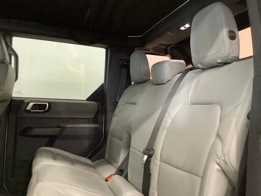 Used 2022 Ford Bronco 4-Door AWD/4WD image 7