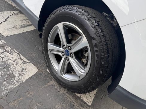 Used 2019 Ford Edge SEL w/ Equipment Group 201A image 5