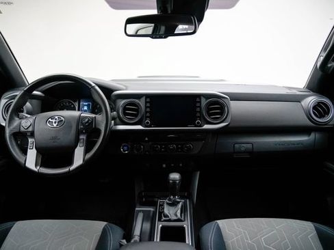 Used 2021 Toyota Tacoma TRD Sport AWD/4WD image 18
