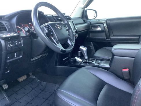 Used 2021 Toyota 4Runner TRD Off-Road Premium w/ Moonroof Package AWD/4WD image 3