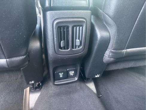 Used 2019 Jeep Compass Latitude AWD/4WD image 13