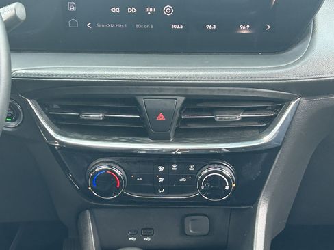 Certified 2024 Buick Encore GX Sport Touring AWD/4WD image 20