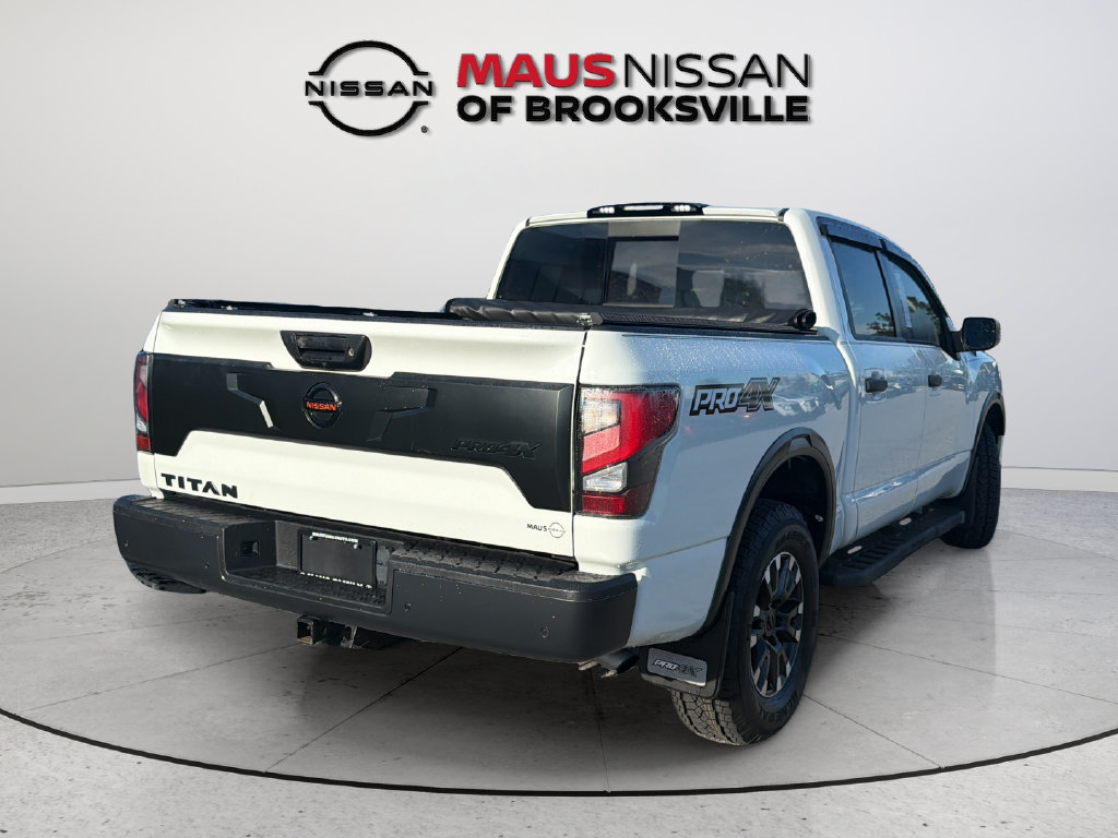 Used 2021 Nissan Titan PRO-4X w/ Pro-4x Convenience Package AWD/4WD image 10