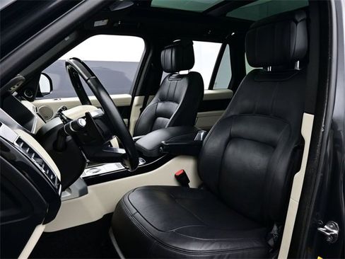 Used 2022 Land Rover Range Rover Westminster Edition image 5