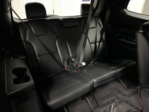 Used 2025 Kia Telluride AWD image 23