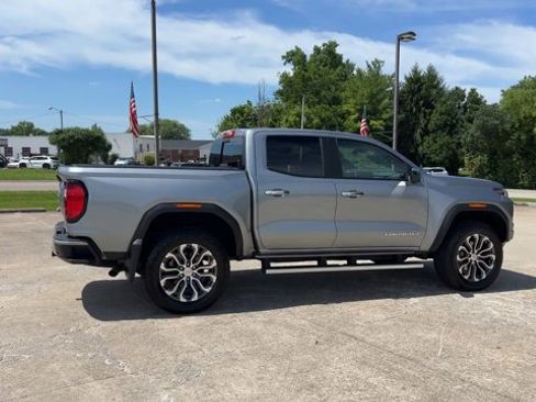 Used 2026 GMC Canyon Denali AWD/4WD image 9