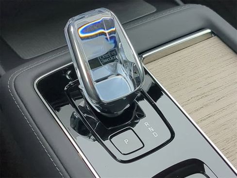 Certified 2026 Volvo XC90 B6 Plus w/ Protection Package Premier image 32