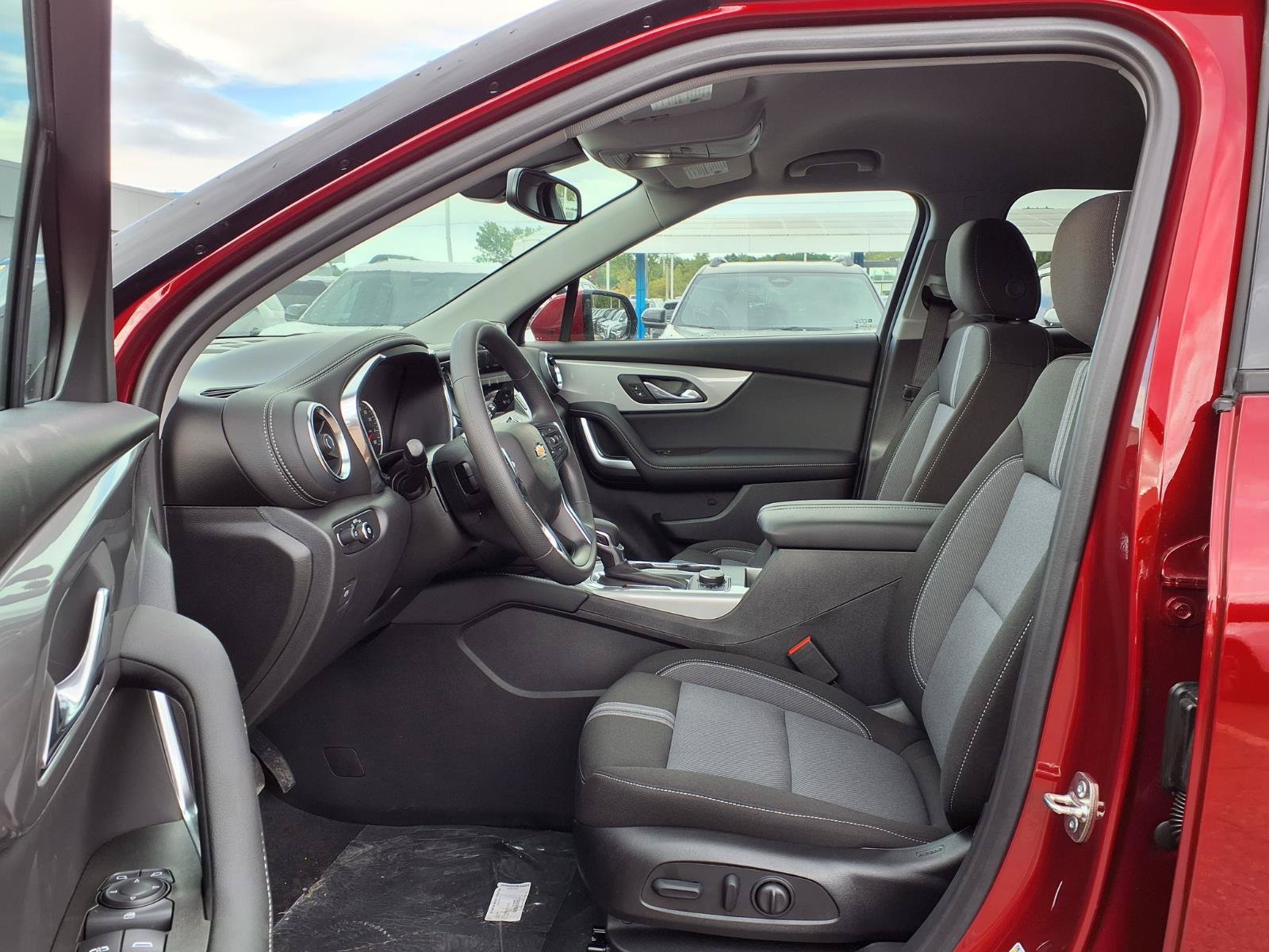 New 2026 Chevrolet Blazer LT w/ Convenience Package FWD image 12