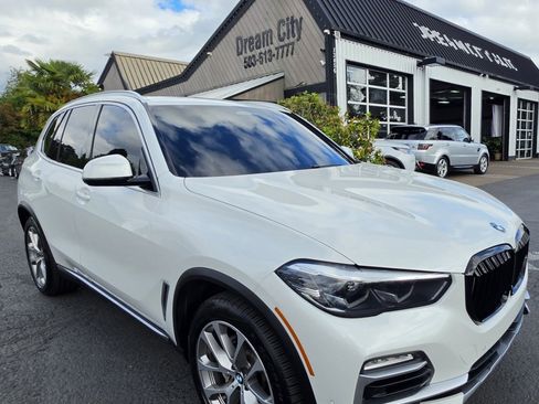 Used 2019 BMW X5 xDrive40i AWD/4WD image 2