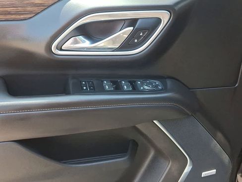 Used 2021 Chevrolet Tahoe High Country w/ Premium Package AWD/4WD image 10