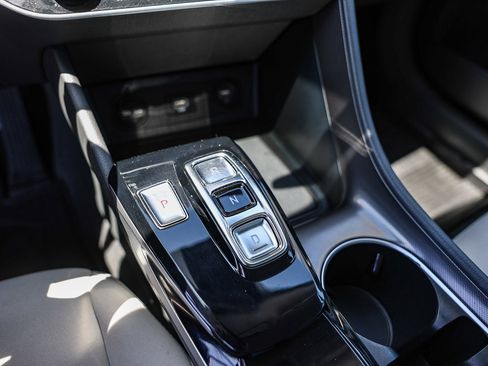 Used 2023 Hyundai Sonata SEL w/ Preferred Accessory Package FWD image 11