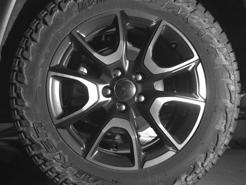 Used 2025 Jeep Compass Trailhawk image 14