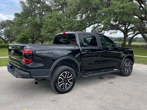Used 2024 Ford Ranger Lariat RWD image 5