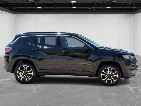 Used 2022 Jeep Compass Limited AWD/4WD image 6