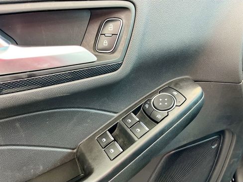 Used 2025 Ford Escape ST-Line FWD image 17