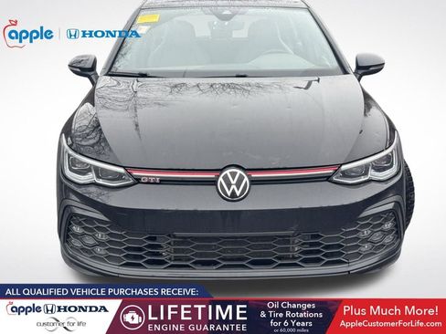 Used 2022 Volkswagen GTI SE image 2