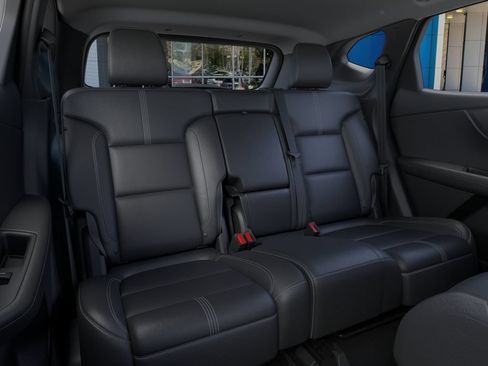 New 2026 Chevrolet Blazer LT w/ Sound & Technology Package FWD image 17
