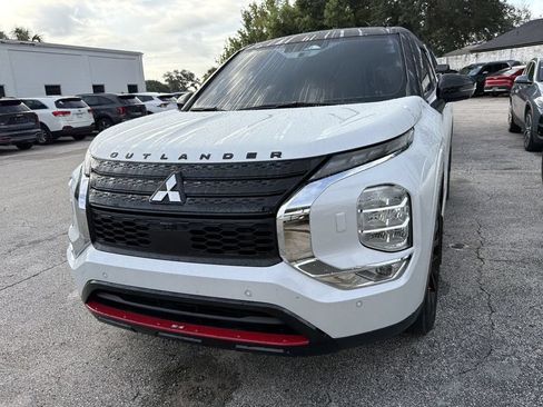 Used 2023 Mitsubishi Outlander SE AWD/4WD image 8