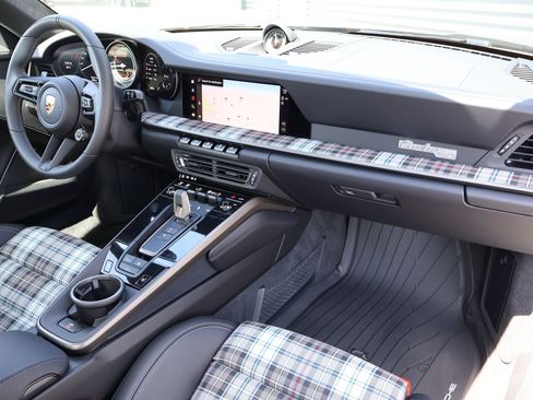 Certified 2025 Porsche 911 Turbo image 26