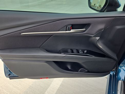 Used 2026 Toyota Camry LE w/ Convenience Package FWD image 14