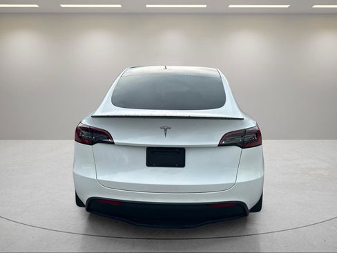 Used 2022 Tesla Model Y Performance AWD/4WD image 4