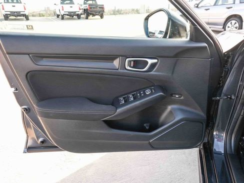 Used 2025 Honda Civic Sport image 22