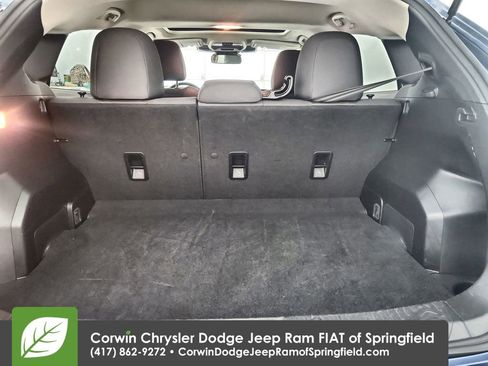 Used 2024 Subaru Crosstrek 2.0i Premium image 32