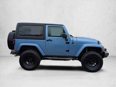 Used 2016 Jeep Wrangler Sahara AWD/4WD image 4