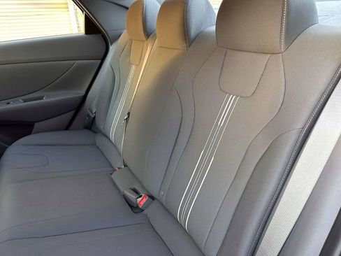 Used 2023 Hyundai Elantra SEL FWD image 20