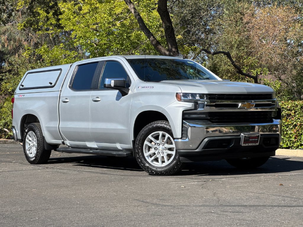 Used 2020 Chevrolet Silverado 1500 LT w/ Convenience Package AWD/4WD image 2